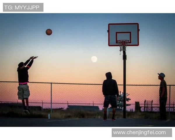 麦克马努斯的传奇人生与职业生涯探索：从球场到人生的精彩瞬间
